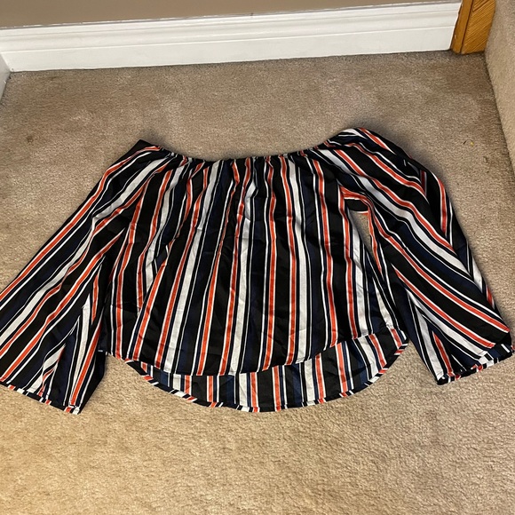 Striped Balloon Top - Medium - Picture 4 of 4